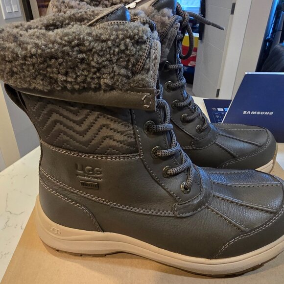 UGG ADIRONDACK III NYLON QUILTED SLATE WATERPROOF Boot US WOMEN'S SIZE 6 NEW - Picture 1 of 15